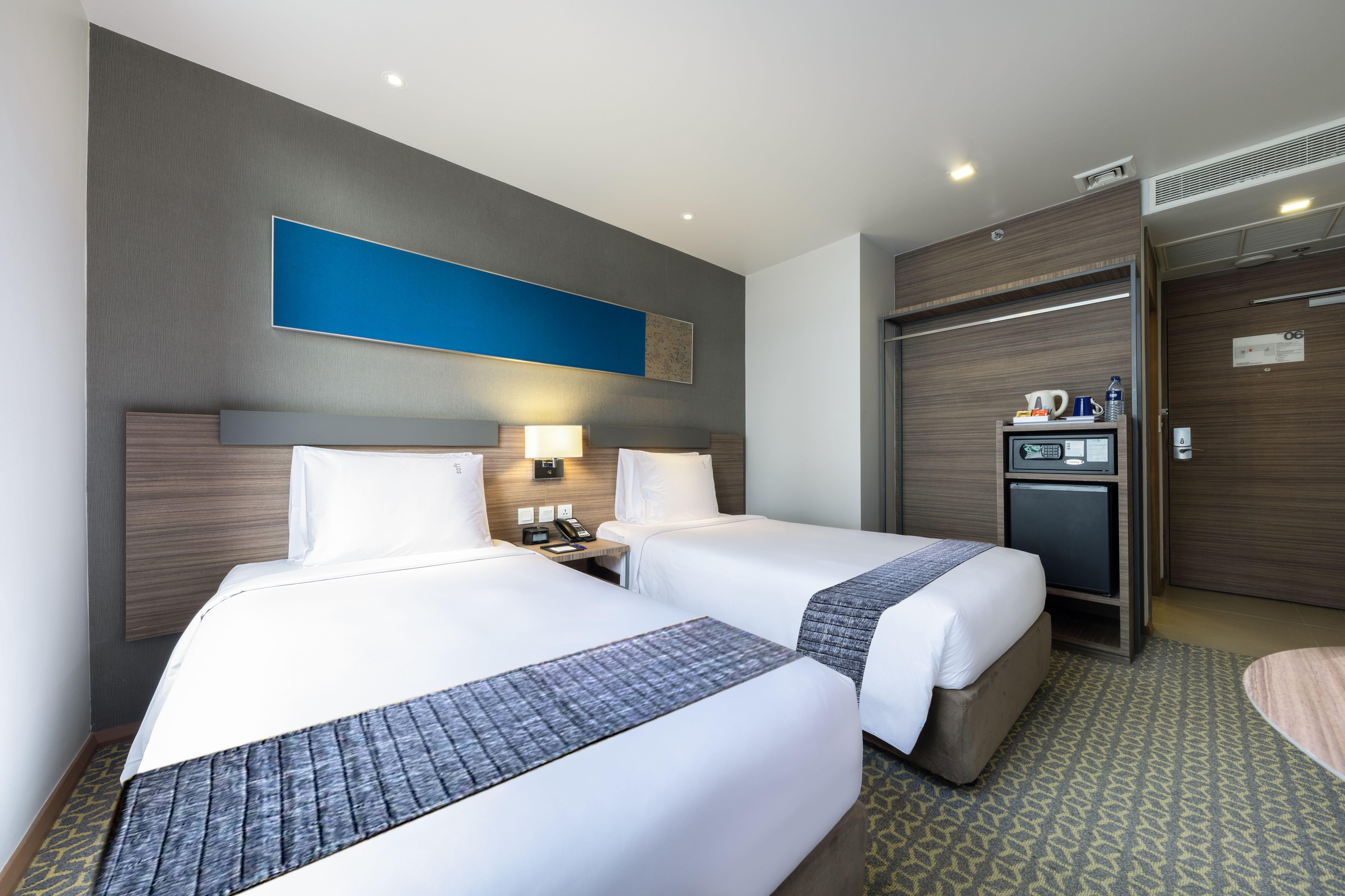 Holiday Inn Express Bangkok Sathorn By Ihg Exterior foto