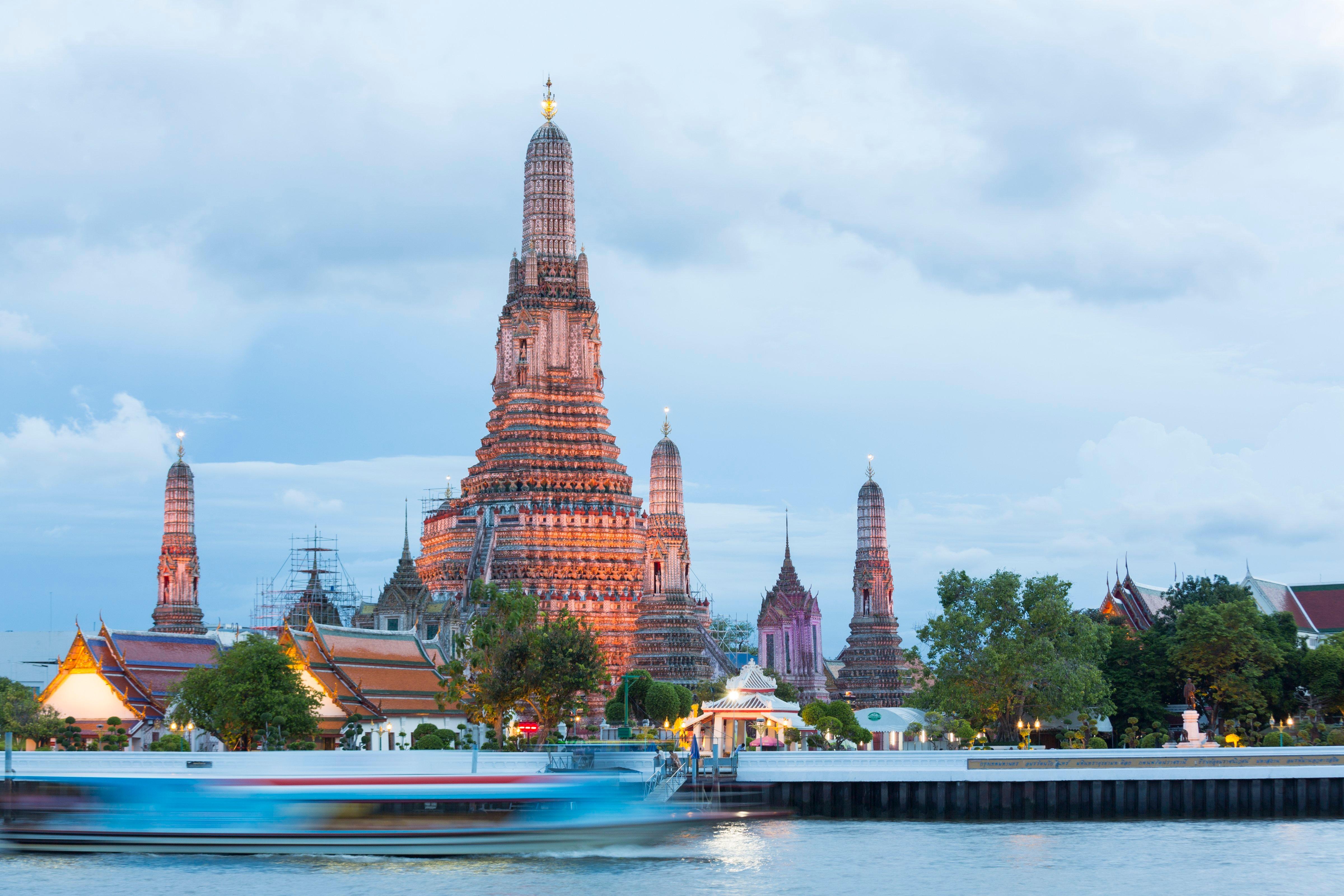 Holiday Inn Express Bangkok Sathorn By Ihg Exterior foto